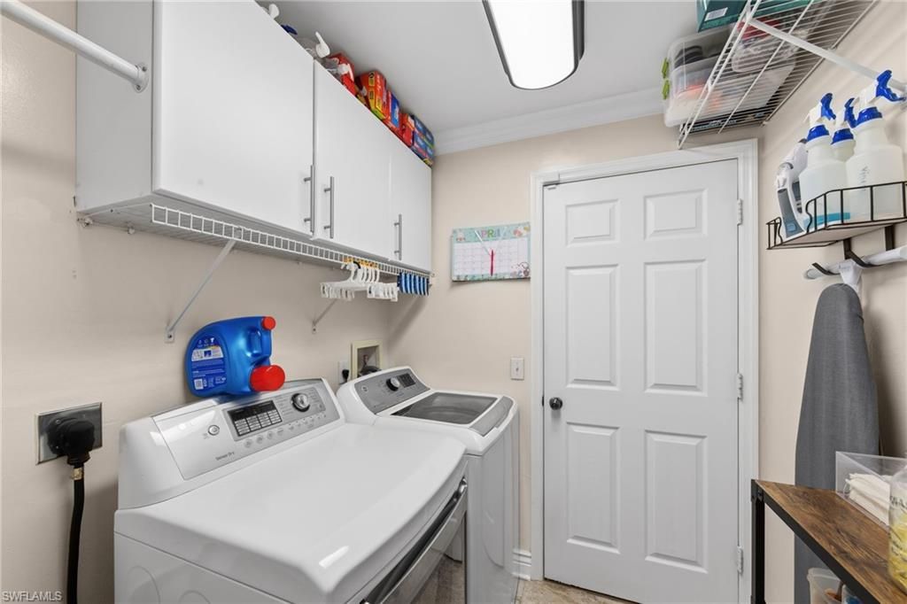 Image 20 of property listing at 512 NW 24th PL, Cape Coral, FL 33993