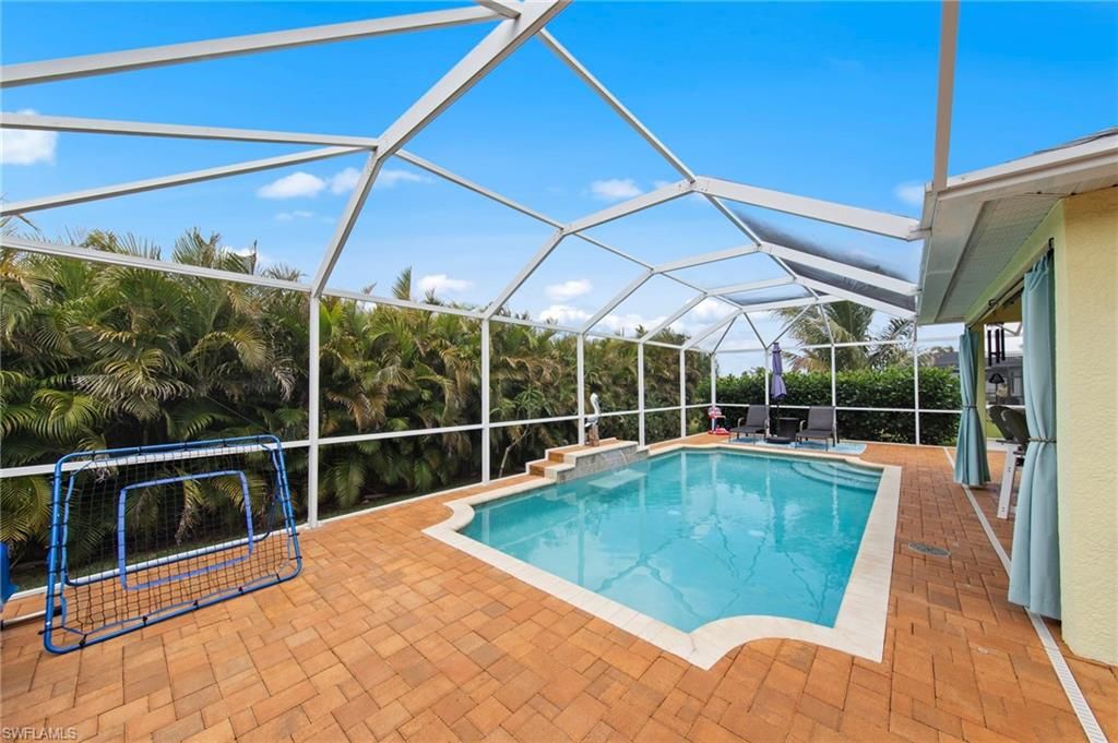 Image 25 of property listing at 512 NW 24th PL, Cape Coral, FL 33993