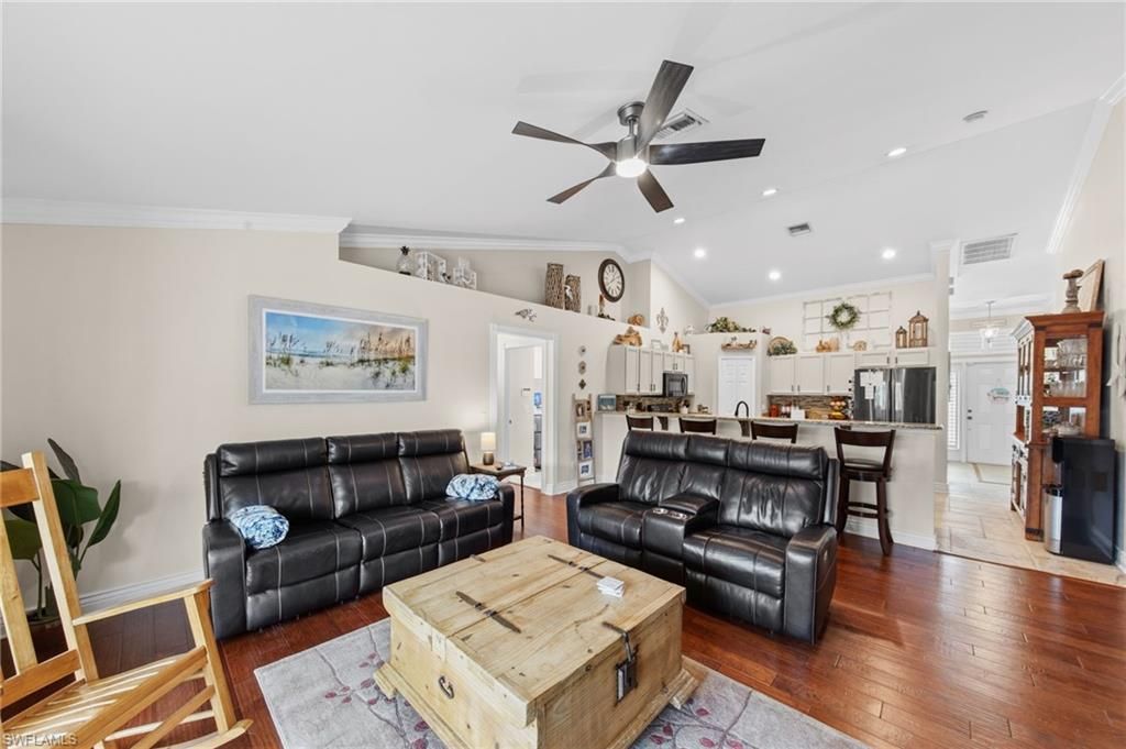 Image 6 of property listing at 512 NW 24th PL, Cape Coral, FL 33993