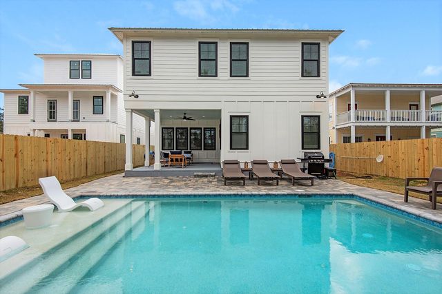 4541 Luke Avenue, Destin, FL 32541