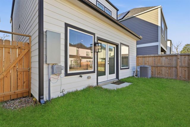 417 Stonework Sage Lane, Houston, TX 77076