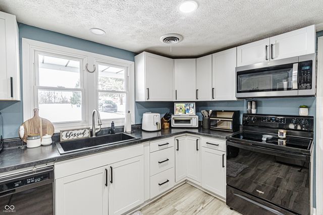 8125 State Road 39, Martinsville, IN 46151