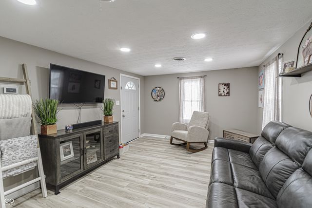 8125 State Road 39, Martinsville, IN 46151