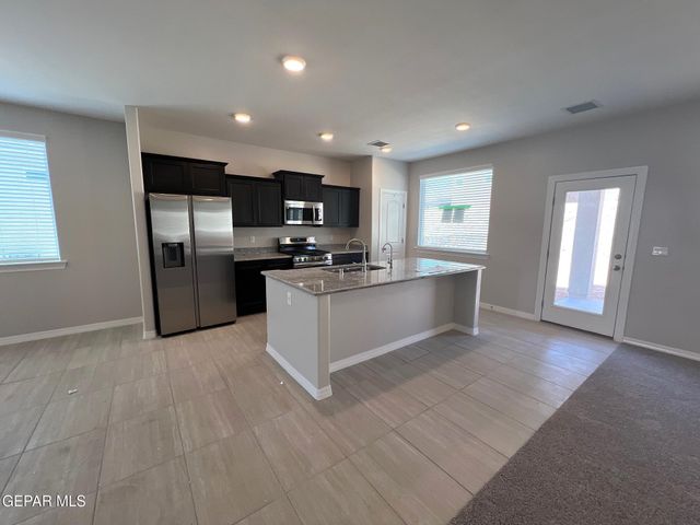 10725 Michael Irvin Street, El Paso, TX 79924
