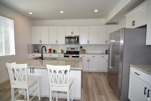 107 E MONTGOMERY LN, North Ogden, UT 84414