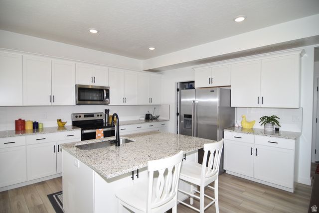 107 E MONTGOMERY LN, North Ogden, UT 84414