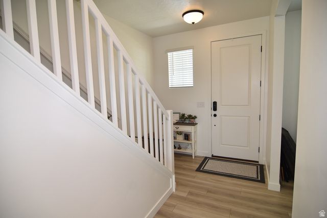 107 E MONTGOMERY LN, North Ogden, UT 84414