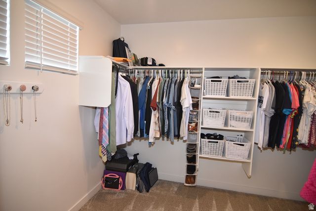 107 E MONTGOMERY LN, North Ogden, UT 84414