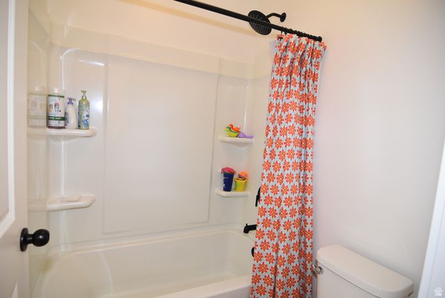 107 E MONTGOMERY LN, North Ogden, UT 84414