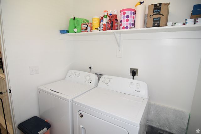 107 E MONTGOMERY LN, North Ogden, UT 84414
