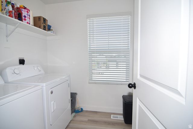 107 E MONTGOMERY LN, North Ogden, UT 84414