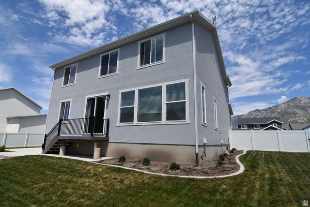 107 E MONTGOMERY LN, North Ogden, UT 84414