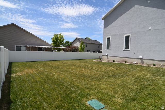 107 E MONTGOMERY LN, North Ogden, UT 84414