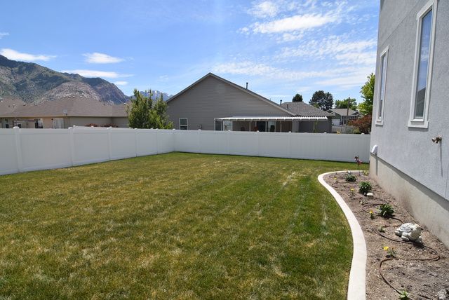 107 E MONTGOMERY LN, North Ogden, UT 84414