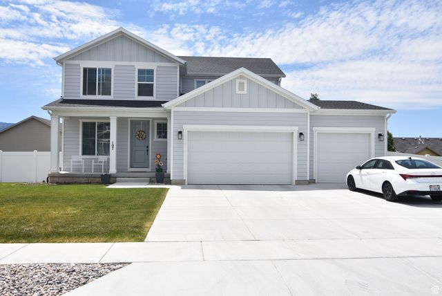 107 E MONTGOMERY LN, North Ogden, UT 84414