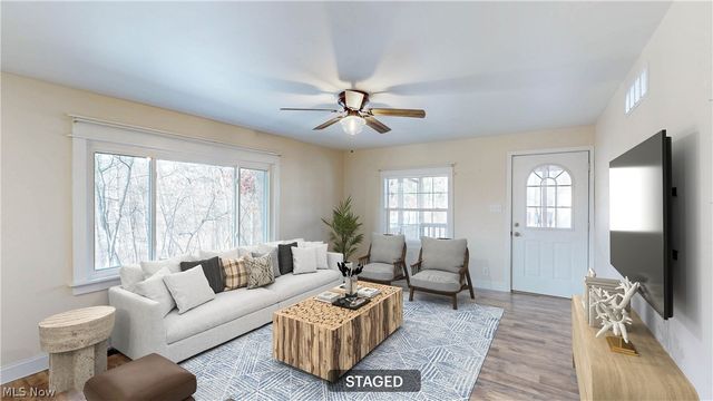 2135 Rankin Drive, Ravenna, OH 44266