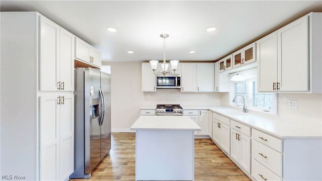 2135 Rankin Drive, Ravenna, OH 44266