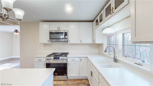 2135 Rankin Drive, Ravenna, OH 44266