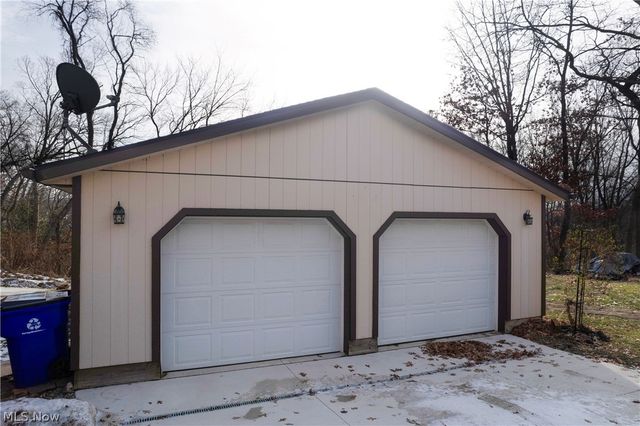 2135 Rankin Drive, Ravenna, OH 44266