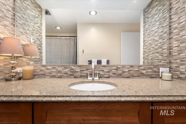 2027 N Amber St, Boise, ID 83706