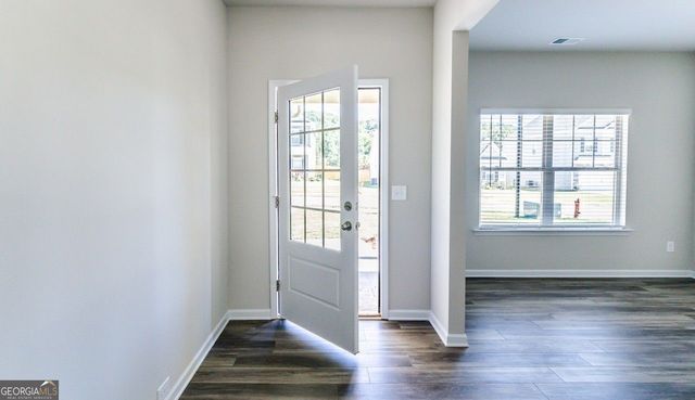 112 Summerfield Place Drive, Carrollton, GA 30117