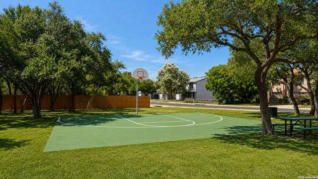 7539 Tantara Ct, San Antonio, TX 78249