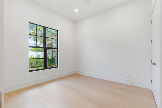 727 SW 28TH Avenue, Boynton Beach, FL 33435