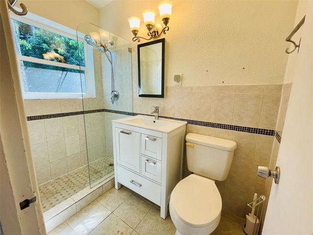 1412 NE 14th Place, Fort Lauderdale, FL 33304