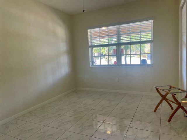 1412 NE 14th Place, Fort Lauderdale, FL 33304