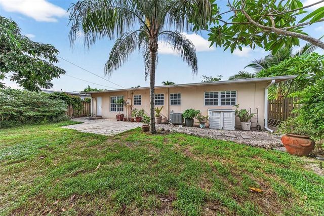 1412 NE 14th Place, Fort Lauderdale, FL 33304