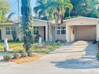 1412 NE 14th Place, Fort Lauderdale, FL 33304