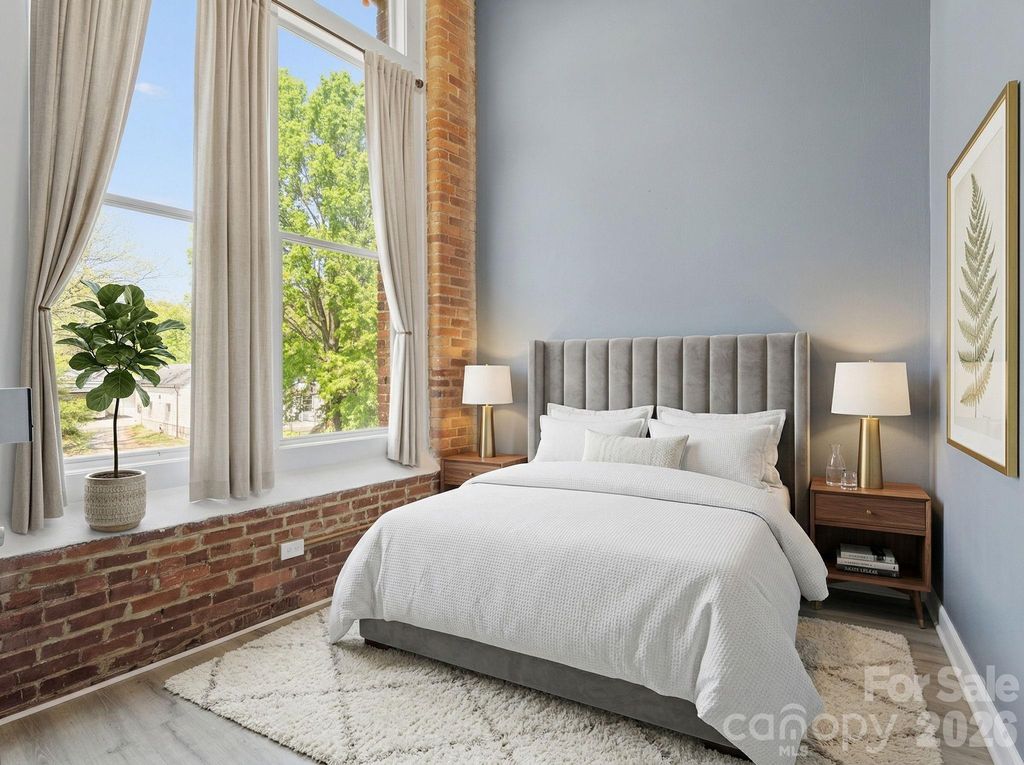 201 S Hoskins Road 236, Charlotte, NC 28208