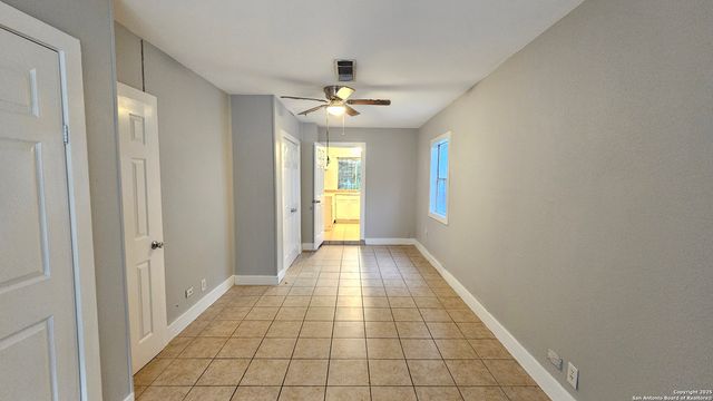 911 Spring Park, San Antonio, TX 78227