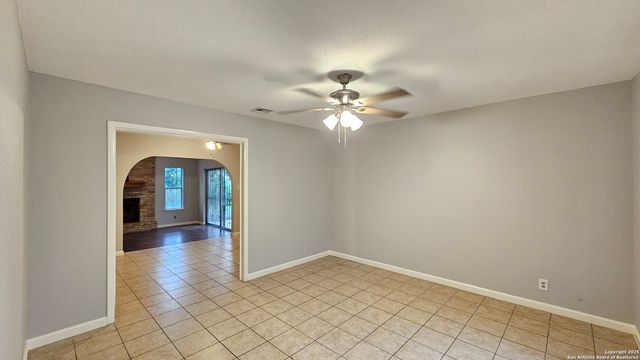 911 Spring Park, San Antonio, TX 78227
