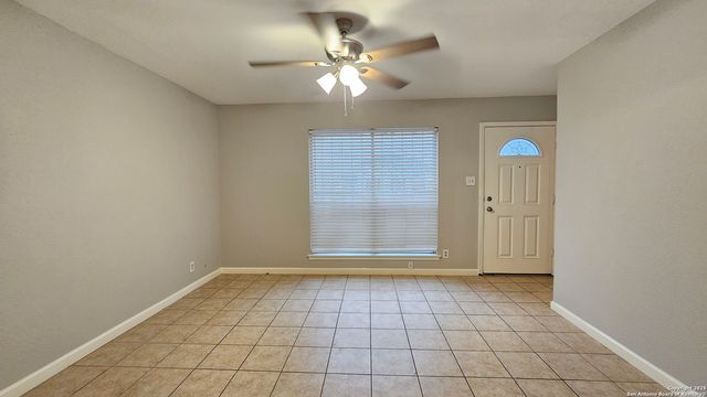 911 Spring Park, San Antonio, TX 78227