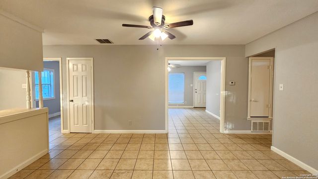 911 Spring Park, San Antonio, TX 78227