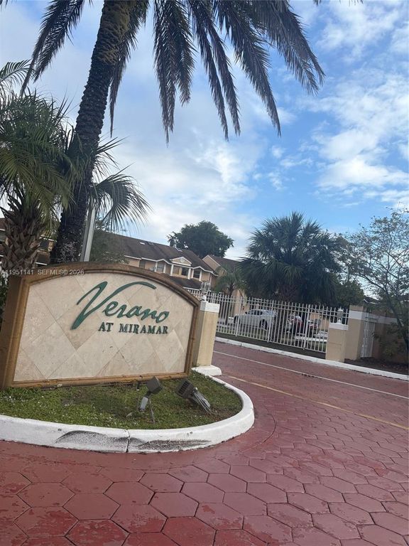 8026 SW 21st Ct 8026, Miramar, FL 33025