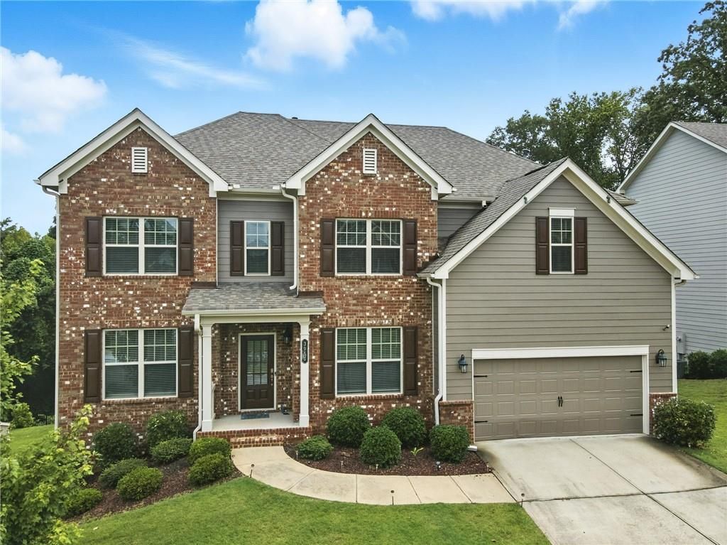 Image 1 of property listing at 3950 Grandview Manor Drive, Cumming, GA 30028