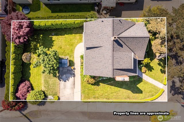 412 Kirby Avenue SE, Castle Rock, WA 98611