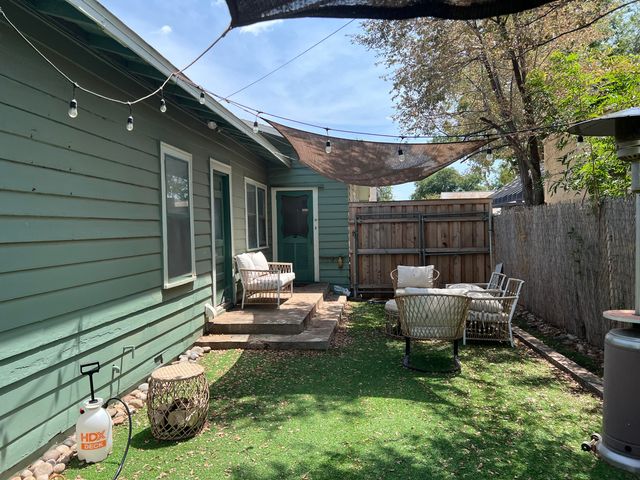 2206 16th Street, Lubbock, TX 79401
