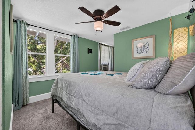 2042 14TH STREET S, St Petersburg, FL 33705
