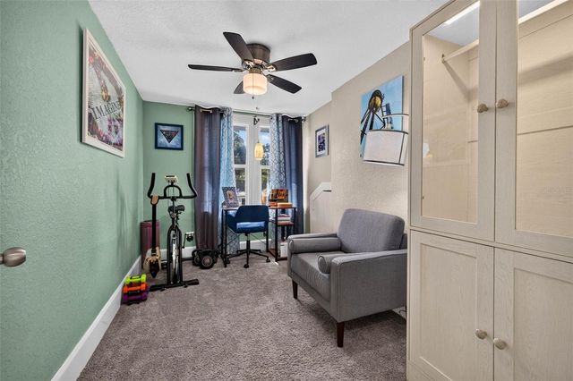 2042 14TH STREET S, St Petersburg, FL 33705