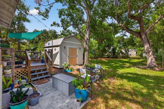 2042 14TH STREET S, St Petersburg, FL 33705