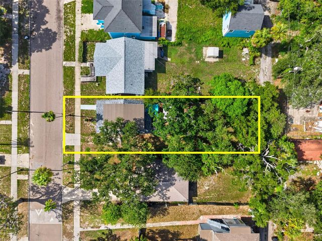 2042 14TH STREET S, St Petersburg, FL 33705