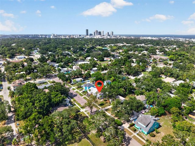 2042 14TH STREET S, St Petersburg, FL 33705