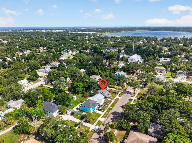 2042 14TH STREET S, St Petersburg, FL 33705