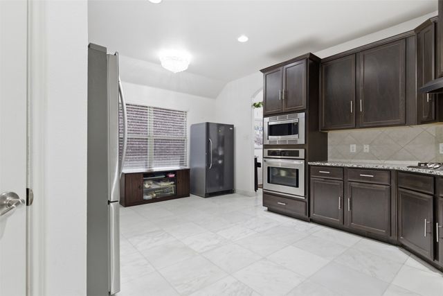 3402 Thunder Drive, Sachse, TX 75048