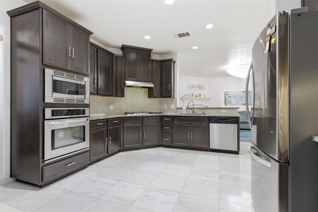 3402 Thunder Drive, Sachse, TX 75048