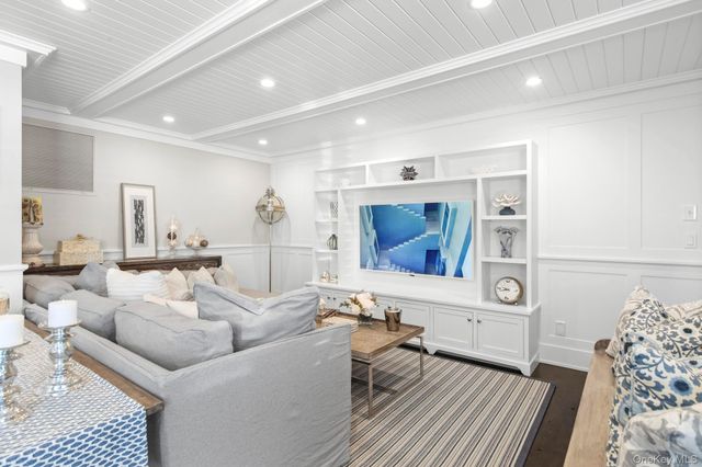 90 Rogers Avenue, Westhampton Beach, NY 11978