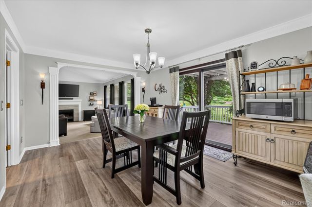 2333 Sandlewood Drive, White Lake Charter Township, MI 48383
